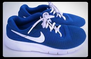 Nike size 2.5 little boy